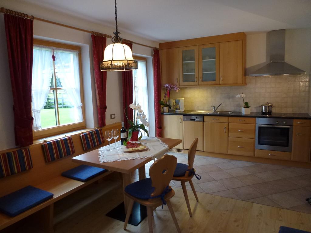 Ferienwohnung Cedepuent De Sot Wolkenstein in Gröden Zimmer foto