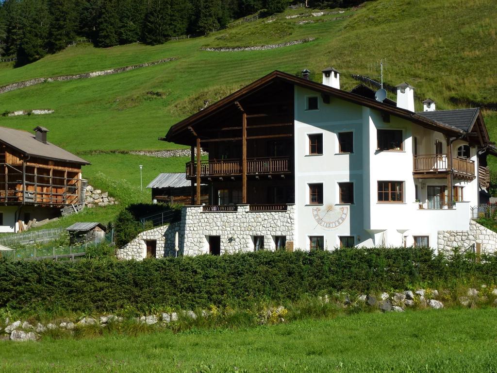 Ferienwohnung Cedepuent De Sot Wolkenstein in Gröden Zimmer foto